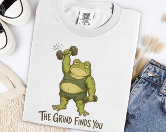Grind Finds You Frog Shirt Funny Gym Tee Oversized Cotton Vintage Wash Top