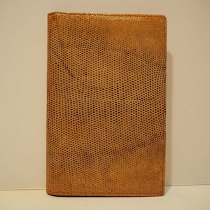 Preciosa cartera vintage en color beige, años 70