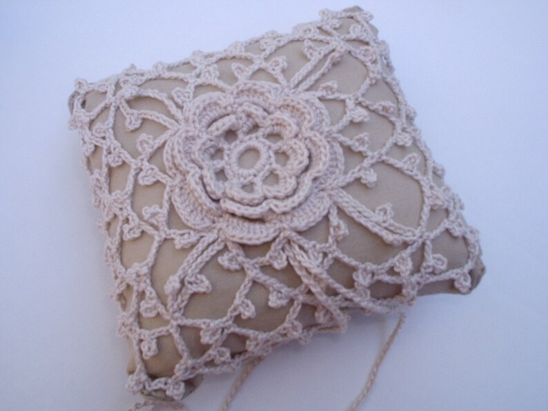 Pattern Crochet Wedding Lace Ring Bearer Pillow pin cushion Pillow image 3