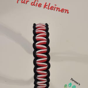 Paracord dog collar for smaller breeds