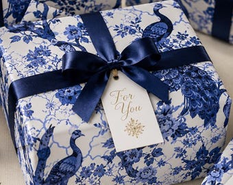 Geschenkpapier Blauer Chinoiserie Pfau | Elegante Vogel Blumen Geschenkverpackung