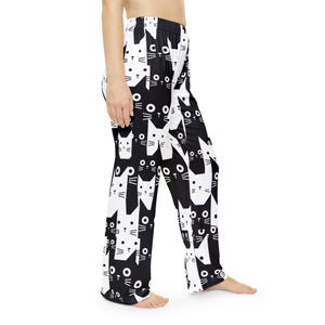 Svarta och vita kattpyjamasbyxor | Roliga katttryckta loungekläder bild 7