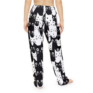Svarta och vita kattpyjamasbyxor | Roliga katttryckta loungekläder bild 5