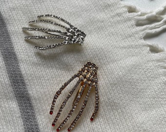Pinza para el pelo con forma de calavera y diamantes de imitación: accesorio punk para Halloween