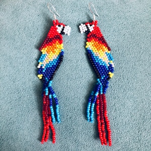 Macaw Brick Stitch Earrings Pattern, Tutorial