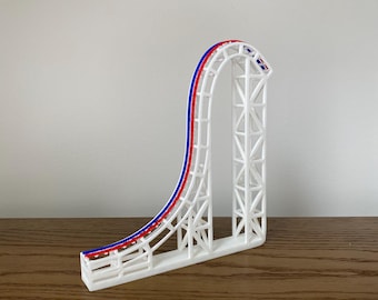 Decoración de escritorio vertical RMC impresa en 3D