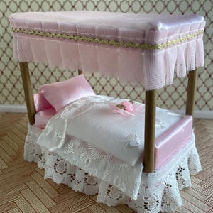 1/16 scale Dollshouse Four Poster Bed, Canopy Bed fits Triang, Lundby, Geebee, Petite Princess size houses
