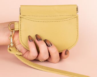 Pistachio Green Leather Card Case, Compact Wallet in Pistachio Leather