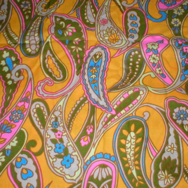 3 yards 46 wide 70s bright paisley twill fabric