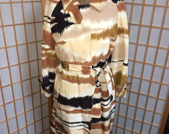 Vtg 60s 70s abstract print mod faille raincoat / trench coat womens / misses size medium