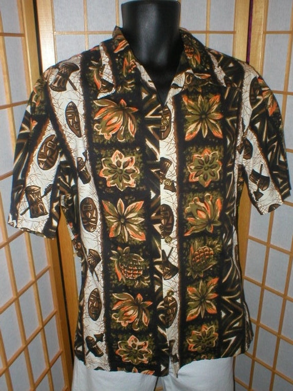 Vtg 50s / 60s cotton tiki print Hawaiian shirt me