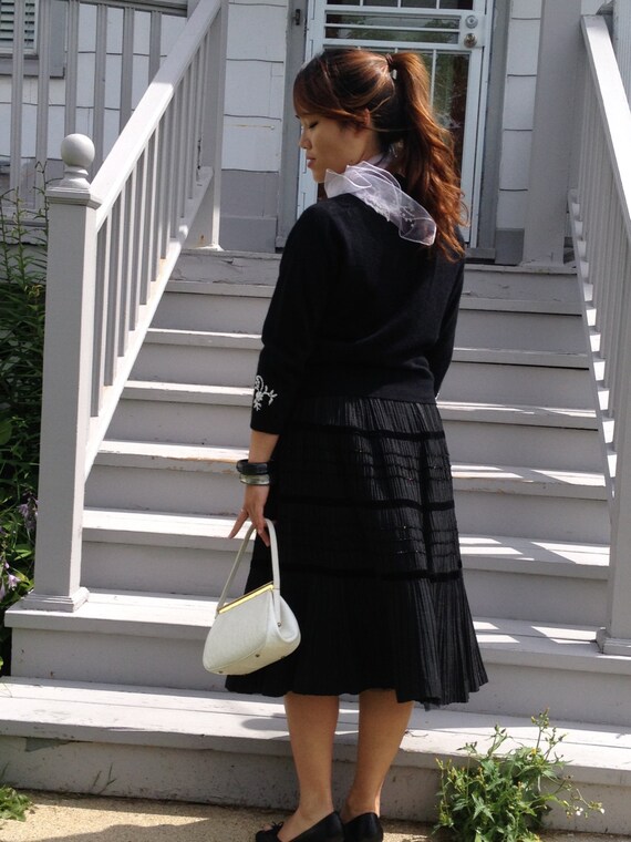Vtg 50s black pleated taffeta skirt womens size s… - image 4