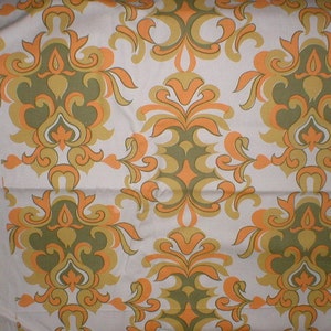 2 1/2 yards 48 wide Vtg 70s cotton print medium weight upholstery curtain fabric image 7