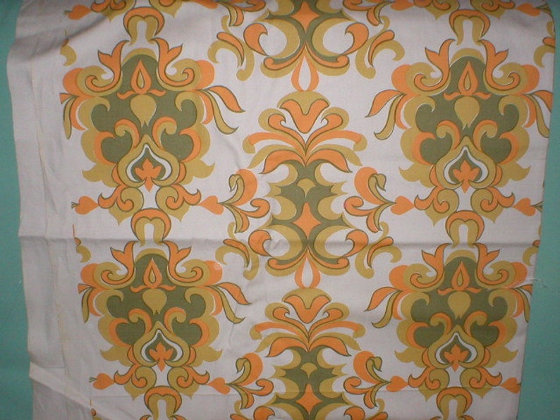 2 1/2 yards 48 wide Vtg 70s cotton print medium weight upholstery curtain fabric image 7