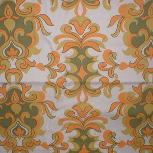 2 1/2 yards 48 wide Vtg 70s cotton print medium weight upholstery curtain fabric image 6