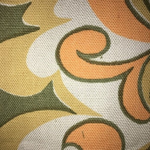 2 1/2 yards 48 wide Vtg 70s cotton print medium weight upholstery curtain fabric image 5