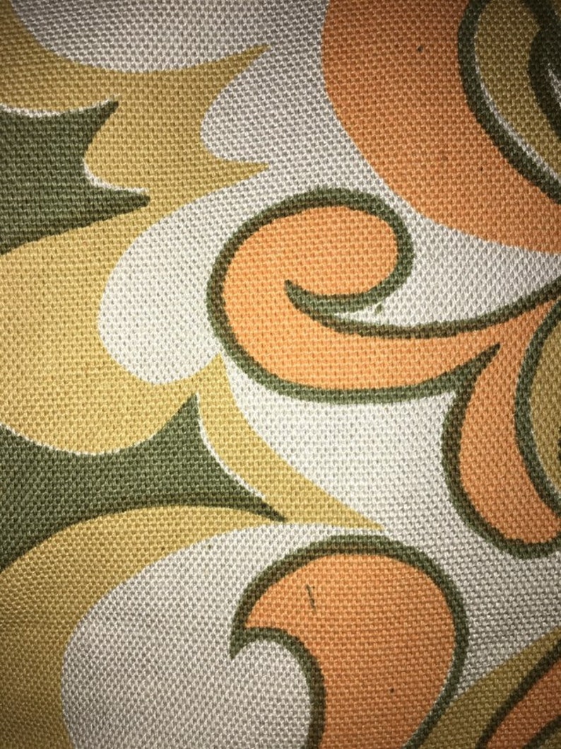 2 1/2 yards 48 wide Vtg 70s cotton print medium weight upholstery curtain fabric image 5