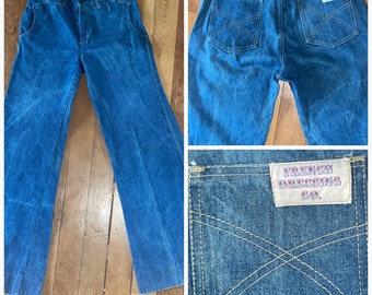 Vtg 70s denim bellbottoms jeans / pants by “French dressing CO. “Women’s size Large (32” waist)