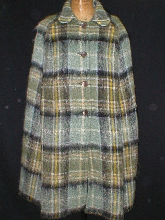 Vtg 80s Irish Scottish Plaid Mohair Wool Cape - image 2