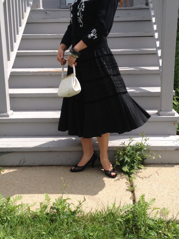 Vtg 50s black pleated taffeta skirt womens size s… - image 5