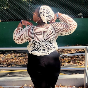 Spinnennetz Pullover