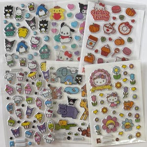 Exklusive Puffy Sticker Sheets von Pipsticks + Sanrio Collaboration - Hello Kitty, My Melody, Kuromi, Pompompurin, Pochacco, etc.
