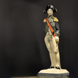 English Ceramic Admiral Nelson figure - Handmade and painted Delftware ceramic figurine & sculpture