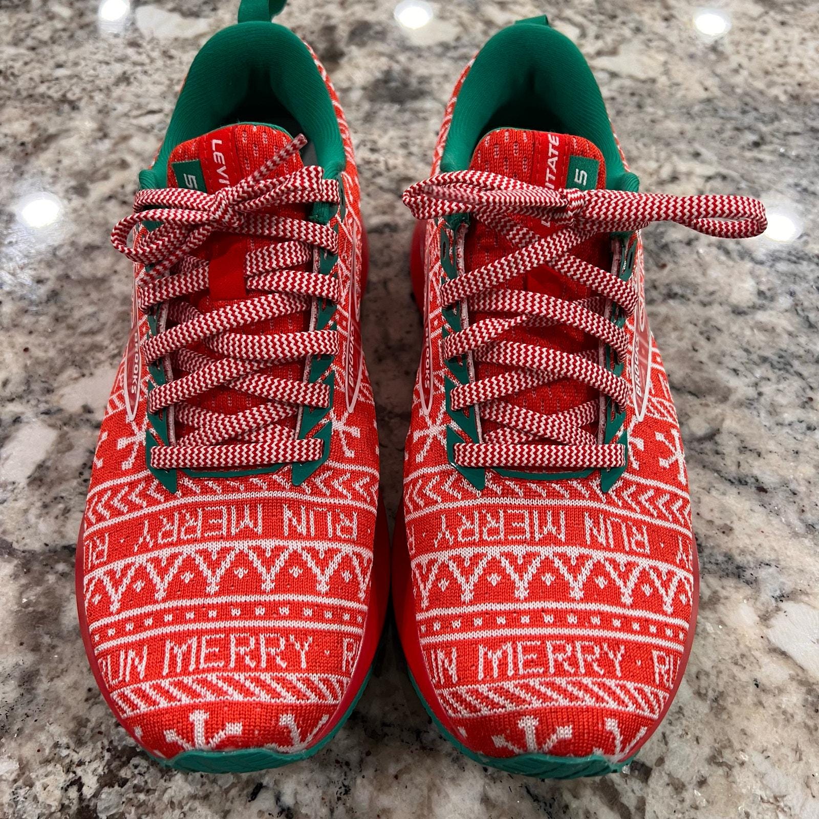 Brooks Levitate 5 -womens 8.5 -merry Run- Christmas Athletic 
