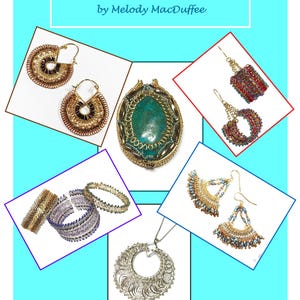 Op de afbeelding: Een collectie van met draad omwikkelde sieraden met een turkoois hanger, oorringen met metalen spoelen, veelkleurige kralenoorbellen en zilverkleurige ronde hangers. De afbeelding bevat de tekst Wire by the Row by Melody MacDuffee.
