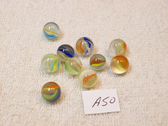 Marble Lot Of 10 Vintage Cat Eye PeeWee Marbles A50