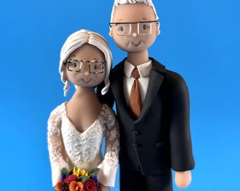 Custom Mom and Dad Figurines: Unique Anniversary Keepsake