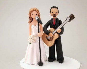 Singer & Guitarist Customized Wedding Cake Topper Bט MUDCARDS