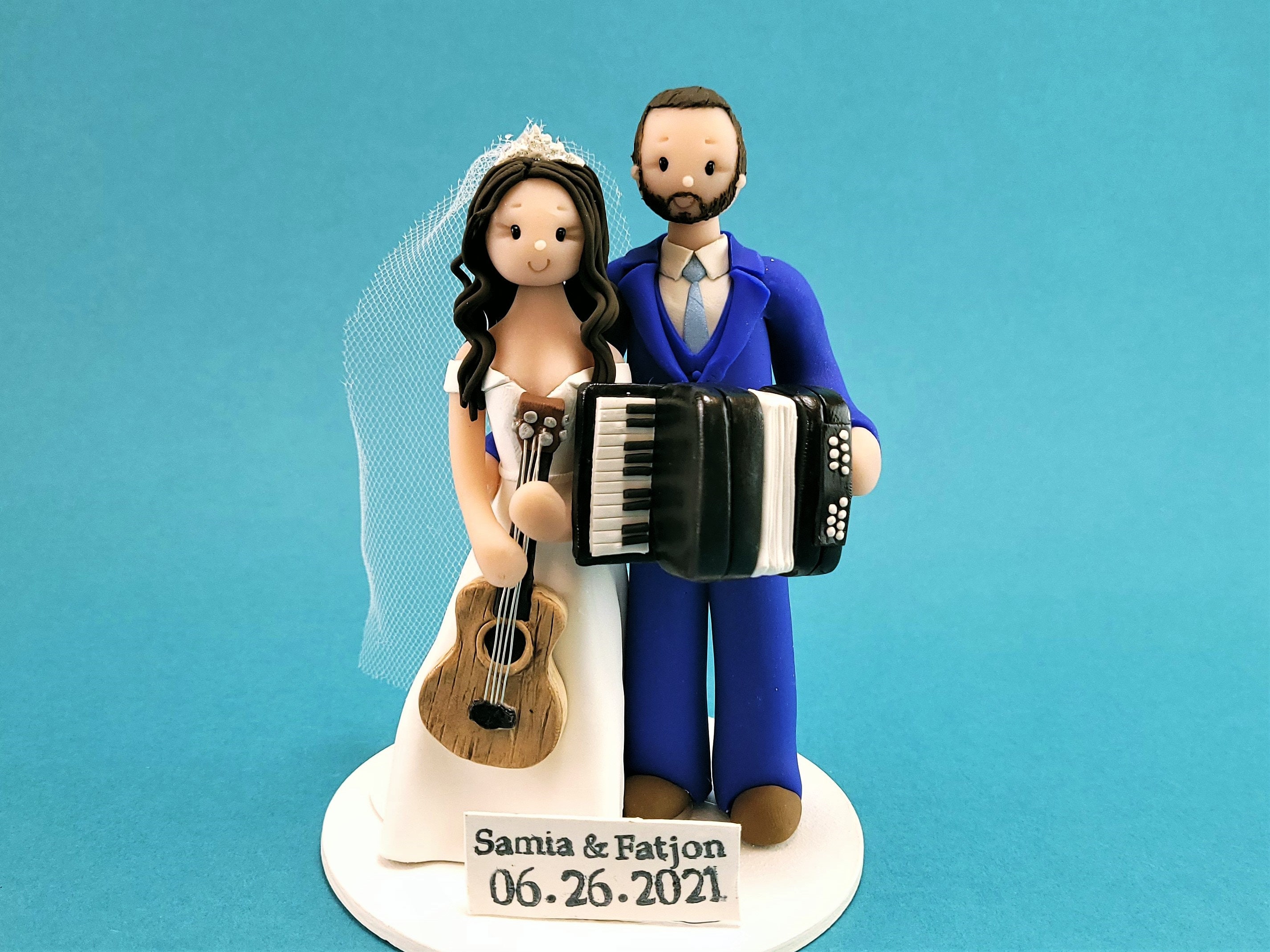 Novias y novios con acordeón y ukelele personalizado pastel de - Etsy España