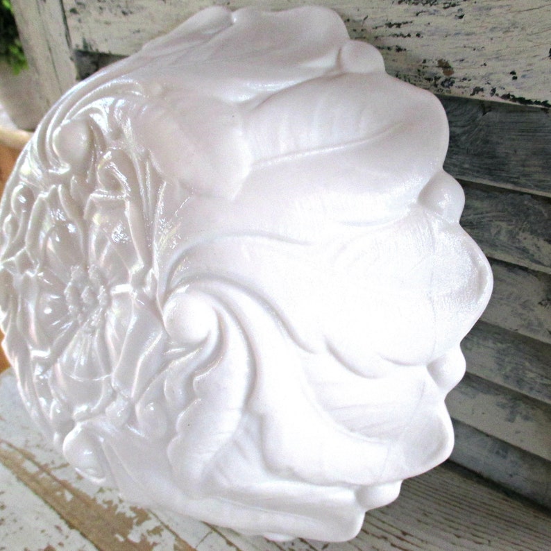 Gorgeous Vintage Milk Glass Bowl With Overlapping Leaf Design | Etsy