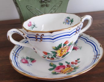 Antique Coalport Teacup & Saucer Set – Hand Painted Floral Porcelain, England Circa 1825