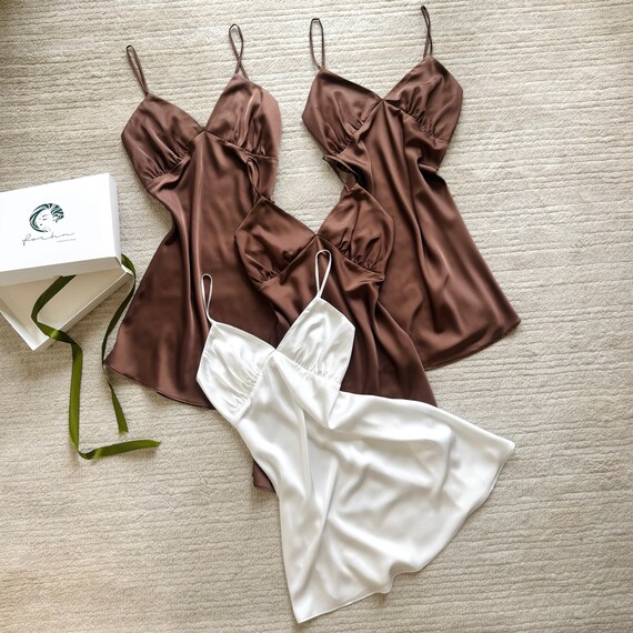 white denim bodycon dress CITY TO COAST - STUDDED MINI Colour:Emerald green Coffrets Cadeaux A-line Dress Pattern With colour transfer may occur