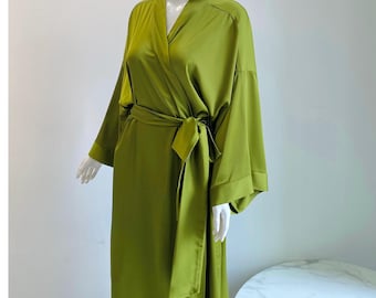 Satin Kimono Robe Bridal Party Bridesmaid Robe Wedding Getting Ready Loungewear Women Bride Gift