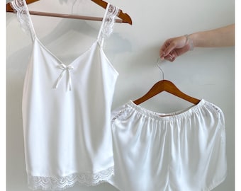 Lace Satin Cami Shorts Pajama Set Bridal Sleepwear Bridesmaid Gift Elegant Lace Nightwear