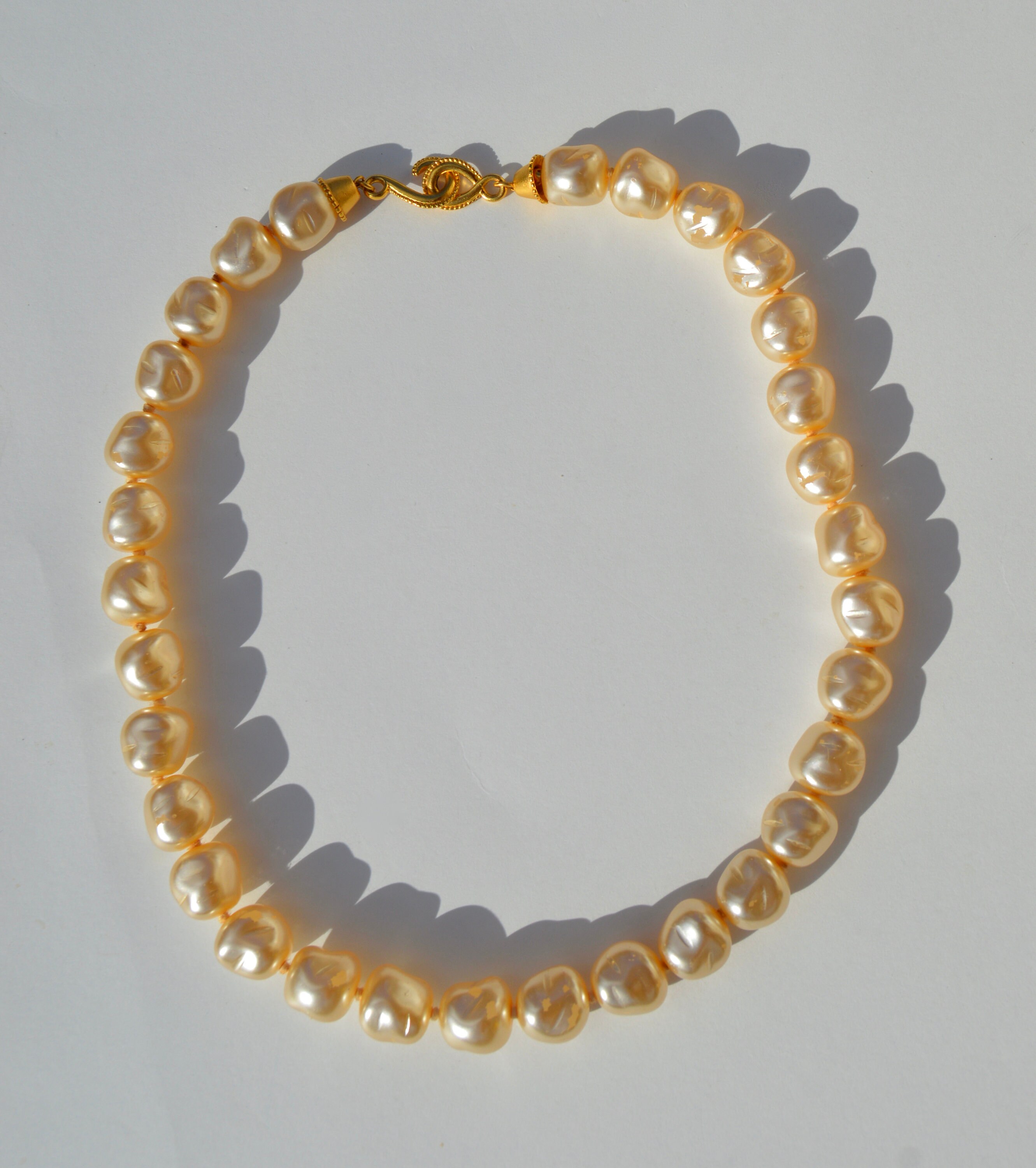 Vintage Metropolitan Museum of Art NYC Baroque Pearl Roman Reproduction Necklace