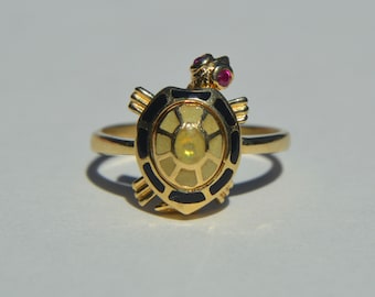 Vintage 14K Gold Opal Onyx Inlay Articulated Turtle Ring