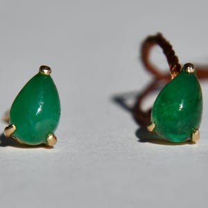 14K Gold Colombian Emerald Pear Cut Cabochon Stud Earrings