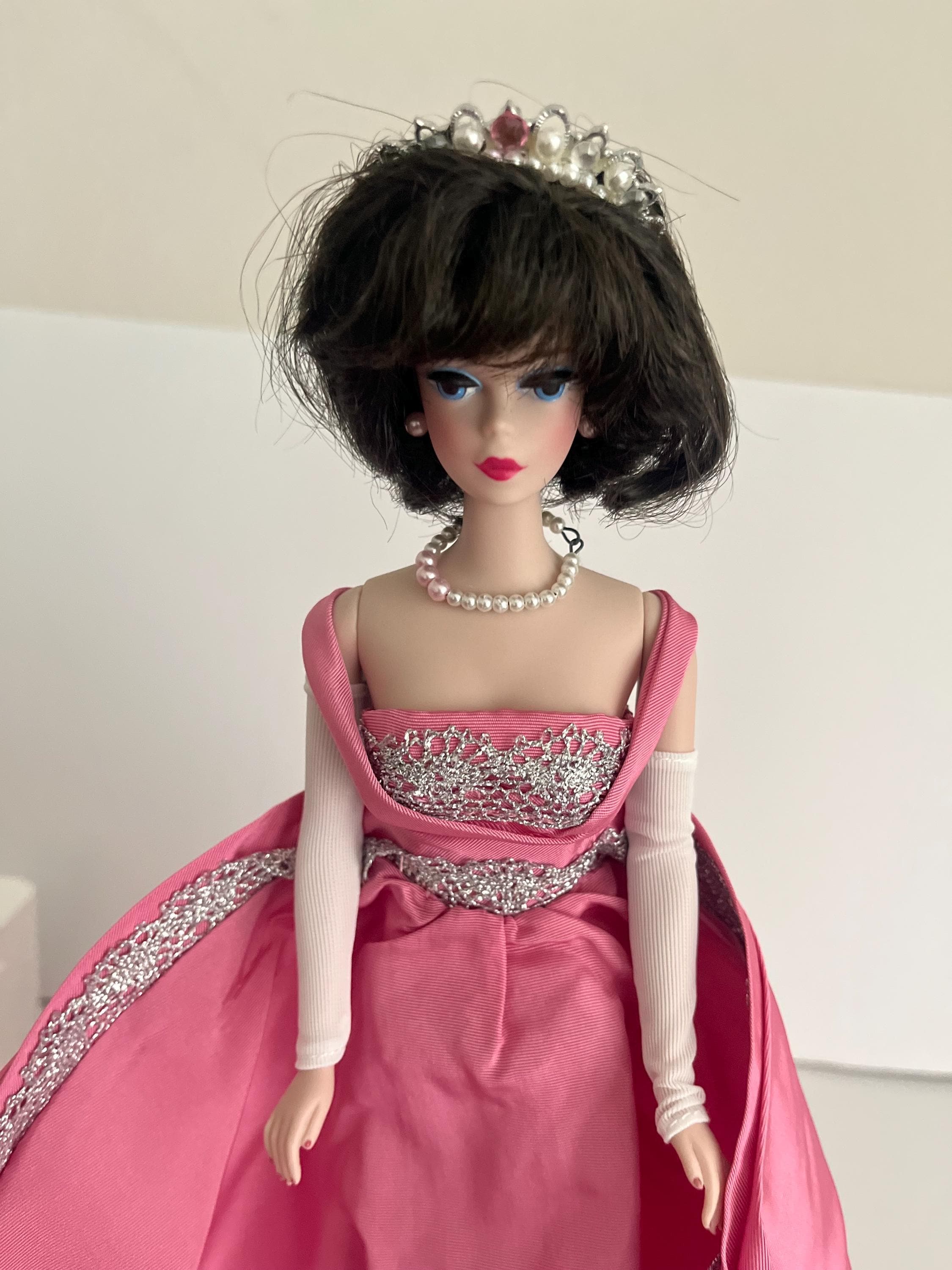 1990 Mattell Reproduction Porcelain Treasures Sophisticated Lady