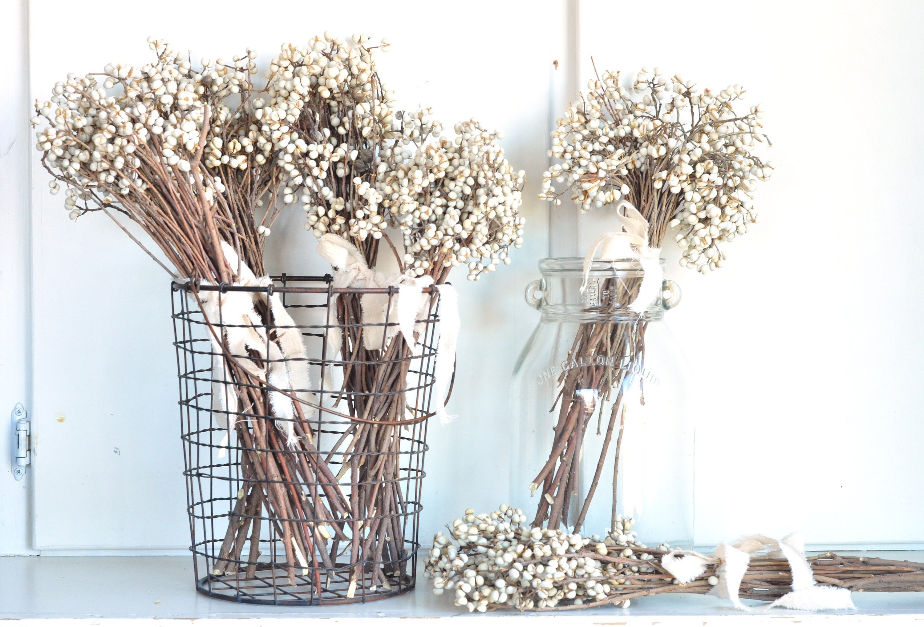 Glittered White Berry Cluster Stem – Design Shop By Shell