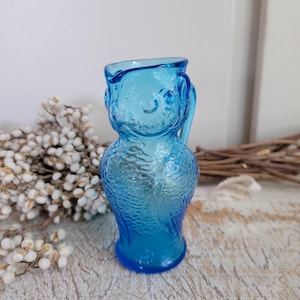 Jarra de leche Kanawha azul vintage con forma de búho - Jarra pequeña para crema - Jarra para crema - Vidrio soplado a mano - Estilo MCM - 12,7 cm de alto - Estilo rústico vintage - Estilo bohemio vintage
