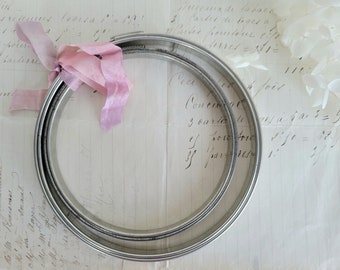 Set of 2 Medium Vintage Round Metal Hoops - 5 Inch - 6 Inch - Silver - Cork Lined - Spring Tension - Vintage Embroidery Hoops