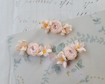 Vintage Ribbon Flower Appliques - Pale Peach - Set of 3 - Vintage Textile Floral Embellishments - Rhinestone - Sewing Trim - Shabby Chic