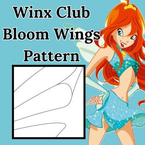 Op de afbeelding: Een digitale illustratie met een stripfiguur met rood haar en een blauwe outfit. De tekst "Winx Club Bloom Wings Pattern" wordt weergegeven boven een zwart omkaderd vierkant met een vleugelpatroon. De achtergrond is lichtblauw.