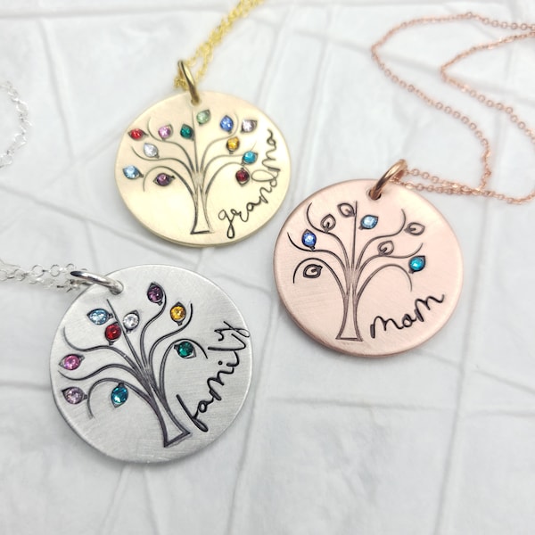 Collier arbre de naissance avec pierres de naissance - personnalisé - peut contenir jusqu'à 20 pierres de naissance - collier de famille de grand-mère ou mère - cadeau pour la fête des mères