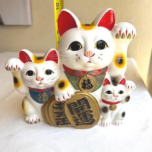 VTG Tokoname-Yaki Ceramic Maneki Neto Lucky Cat Umetuki Beckoning Cat 3 White Cats From Japan Bank Money Box 10” Tall Welcoming Cats