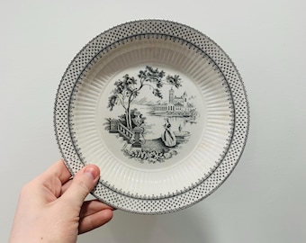 Tigela vintage Wm Adams & Sons Minuet em faiança com estampa toile preta e branca